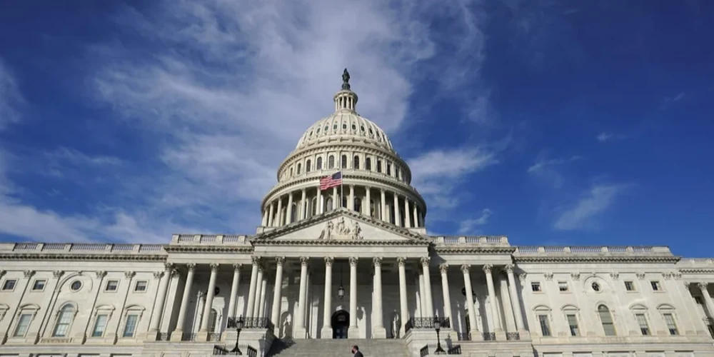 Сенат США під час розгляду законопроєкту про санкції проти Росії та Ірану