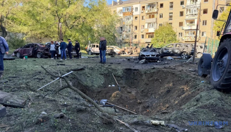 Семікін повідомив про 23 постраждалих: хто фіксує наслідки удару по Запоріжжю